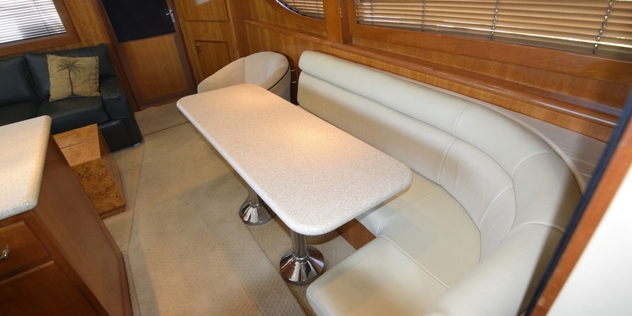 Hatteras GT45X Flybridge