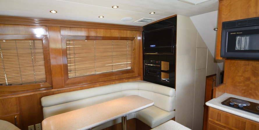 Hatteras GT45X Flybridge