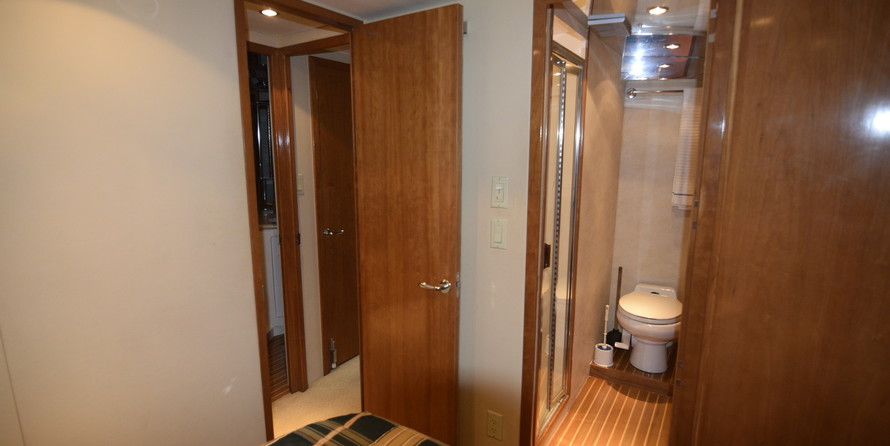 Hatteras GT45X Flybridge