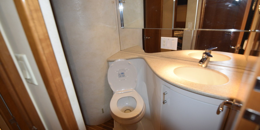 Hatteras GT45X Flybridge