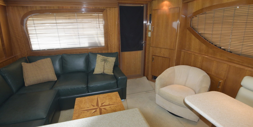 Hatteras GT45X Flybridge