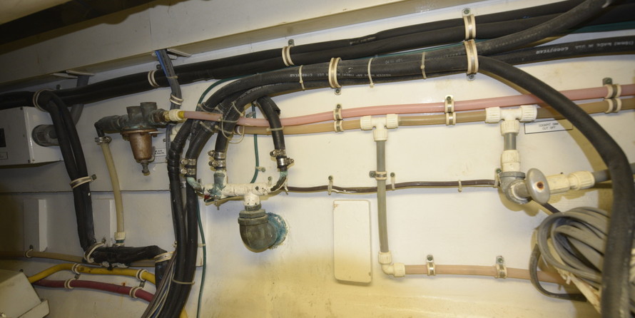 Hatteras GT45X Flybridge