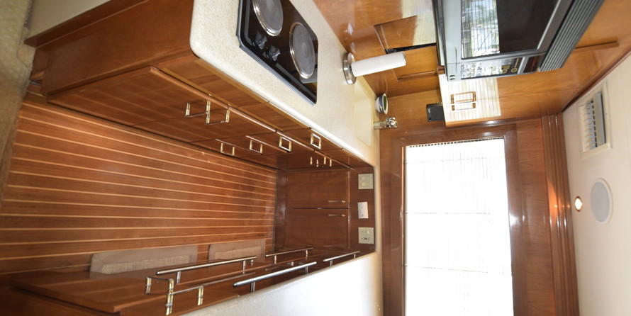 Hatteras GT45X Flybridge