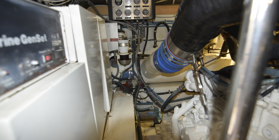 Hatteras GT45X Flybridge