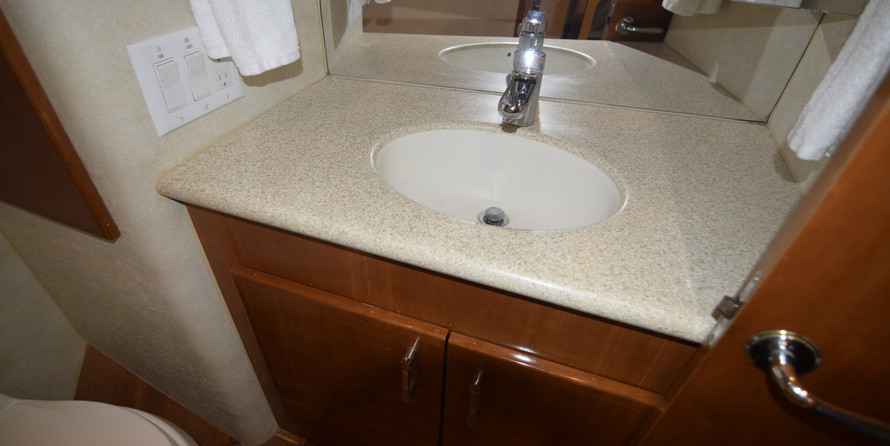 Hatteras GT45X Flybridge