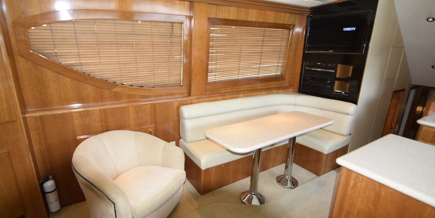 Hatteras GT45X Flybridge