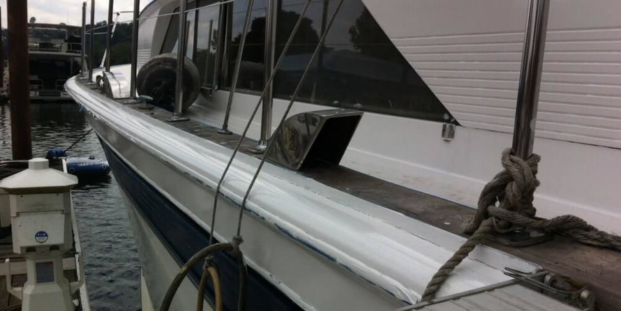 Chris-Craft Commander 44