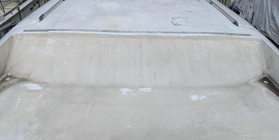 Chris-Craft Commander 44