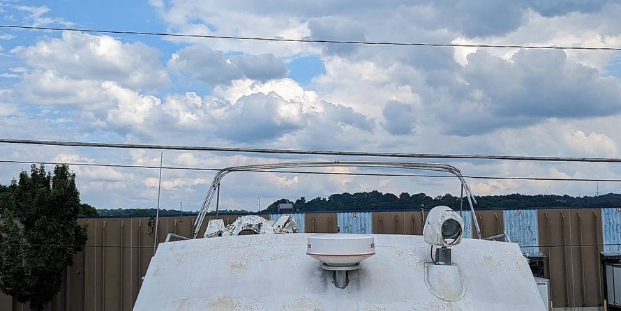 Chris-Craft Commander 44