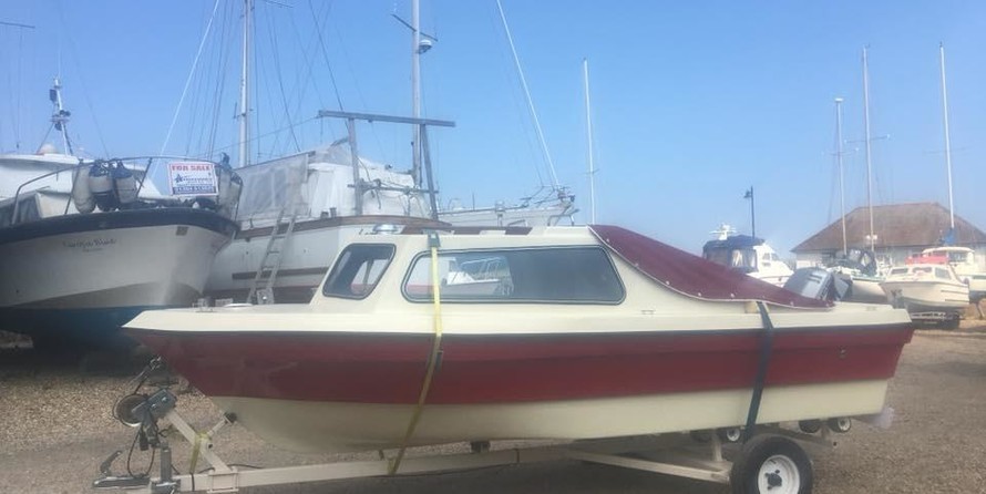 Custom Cabin Cruiser 20 (sold)