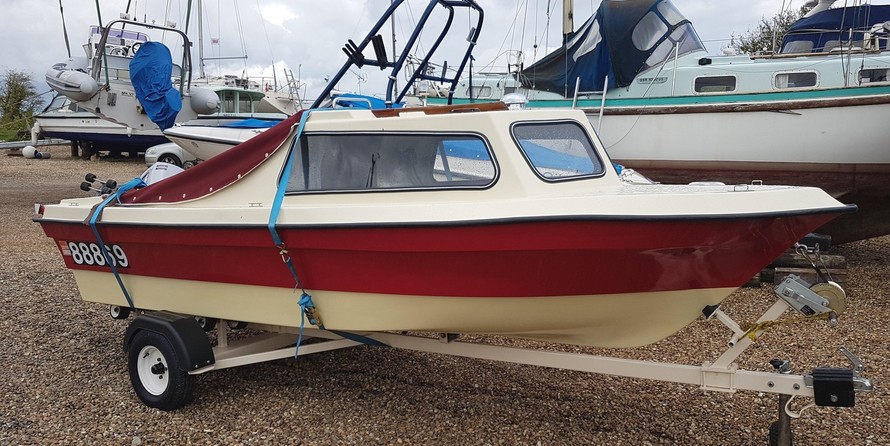 Custom Cabin Cruiser 20 (sold)