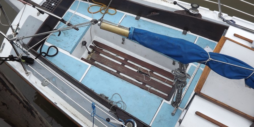 Custom Halcyon 27 (available)