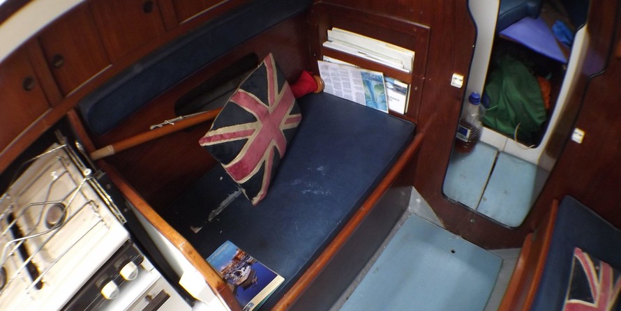 Custom Halcyon 27 (available)