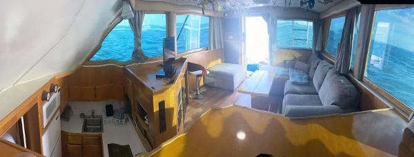 Hatteras 77 Convertible