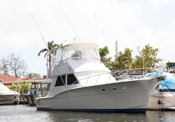 Hatteras 77 Convertible