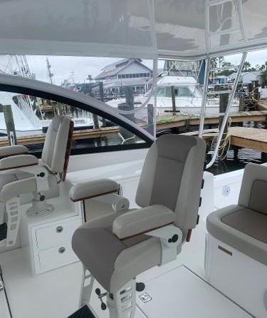 Cabo 41 Express cruiser