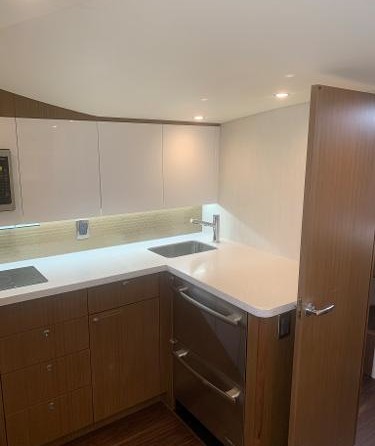 Cabo 41 Express cruiser