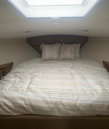 Cabo 41 Express cruiser