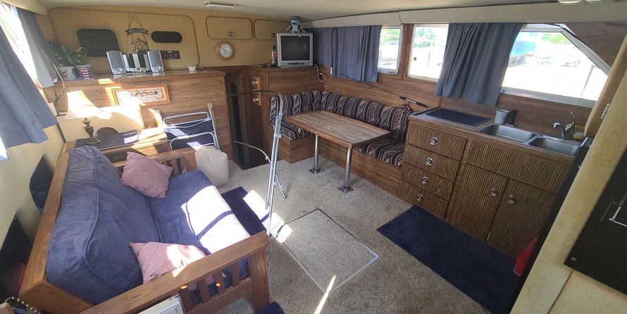 Chris-Craft Catalina 381