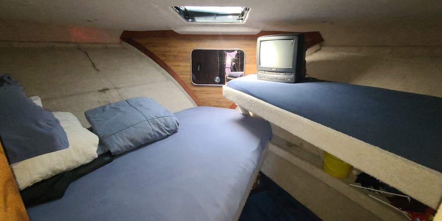 Chris-Craft Catalina 381