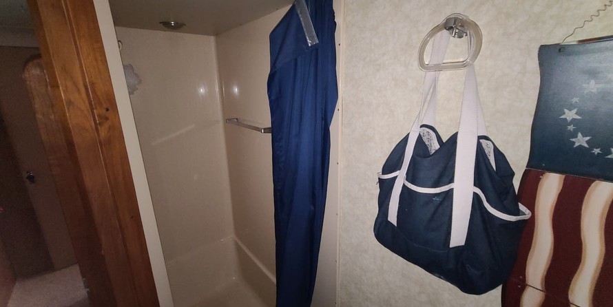 Chris-Craft Catalina 381