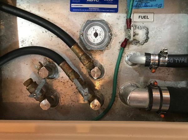 Island Packet Yachts Estero