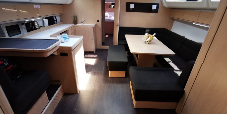 Bavaria Cruiser 51