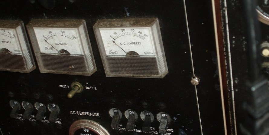 Chris-Craft 36 Commander