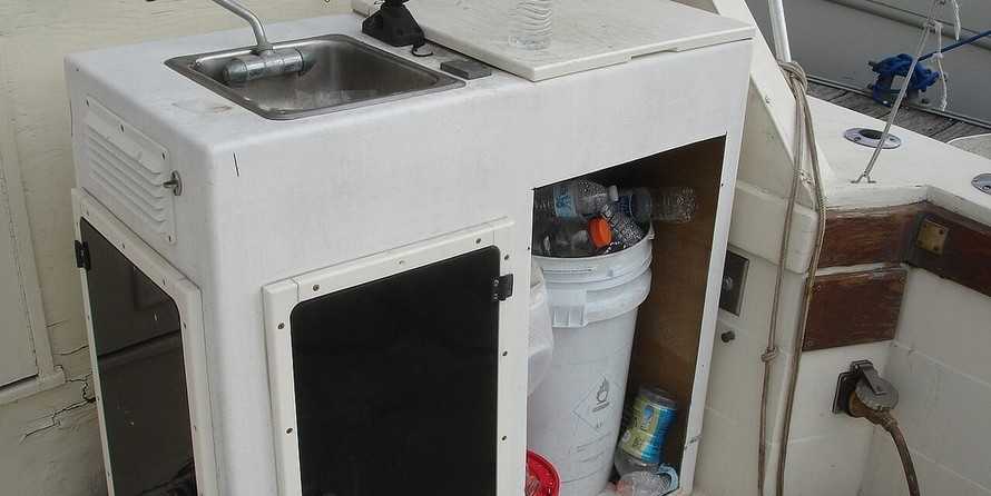 Chris-Craft 36 Commander