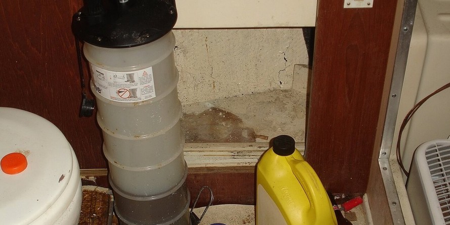 Chris-Craft 36 Commander