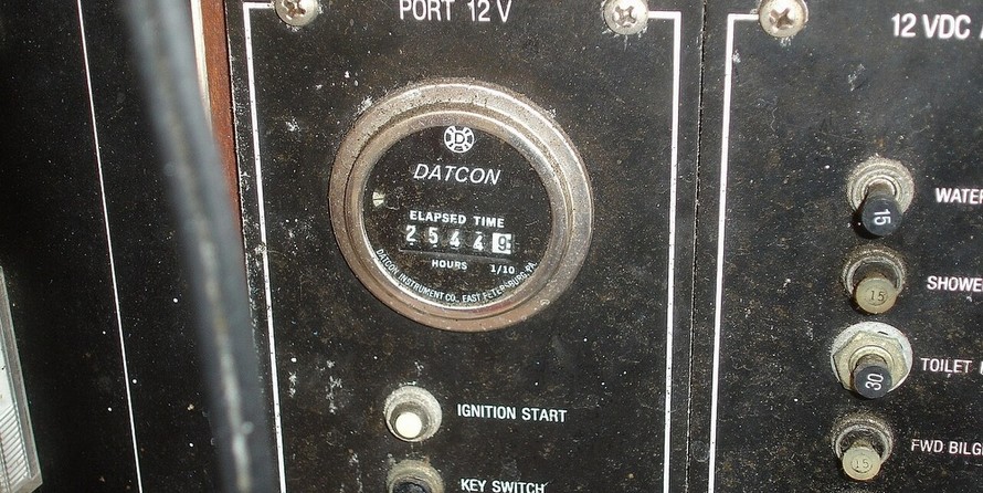 Chris-Craft 36 Commander