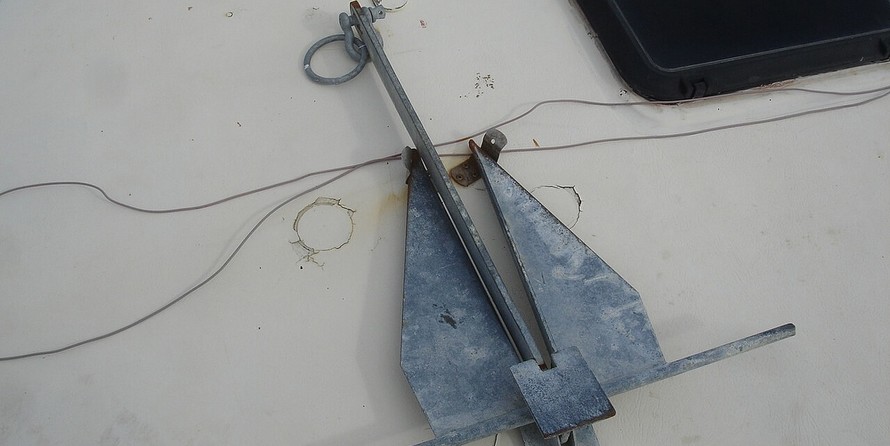 Chris-Craft 36 Commander