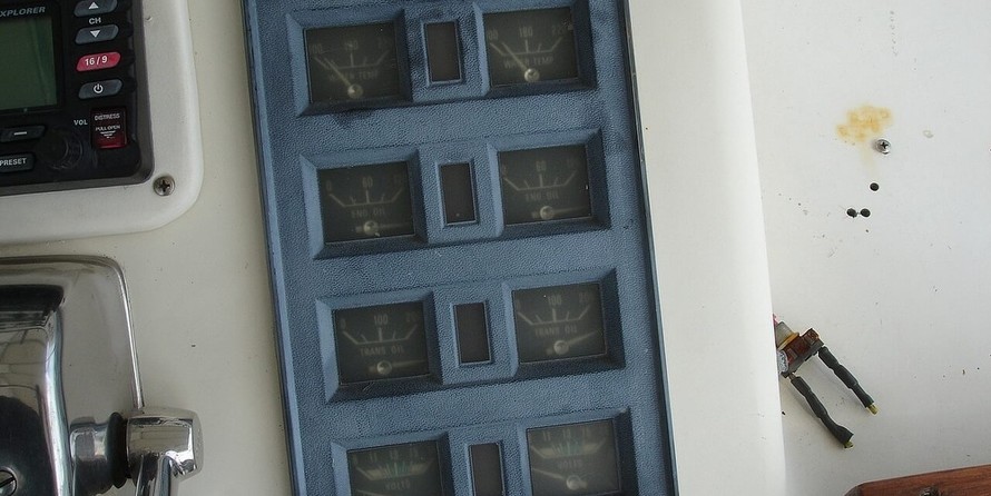 Chris-Craft 36 Commander