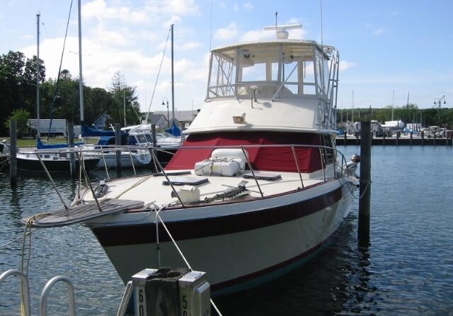 Trojan 36 Flybridge Convertible