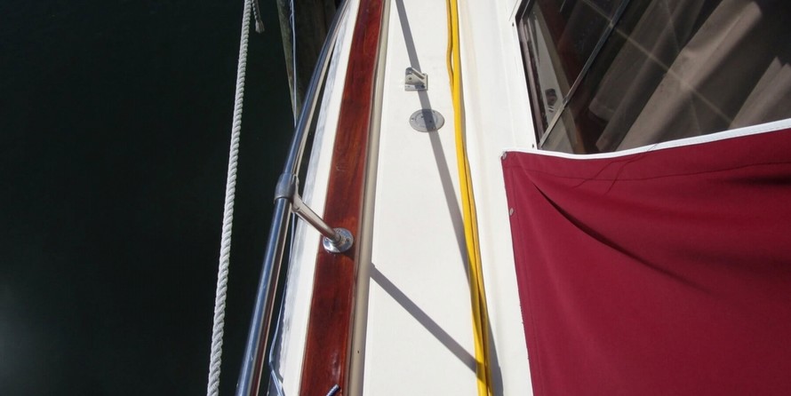 Trojan 36 Flybridge Convertible