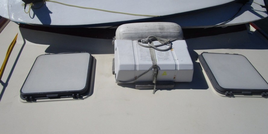 Trojan 36 Flybridge Convertible