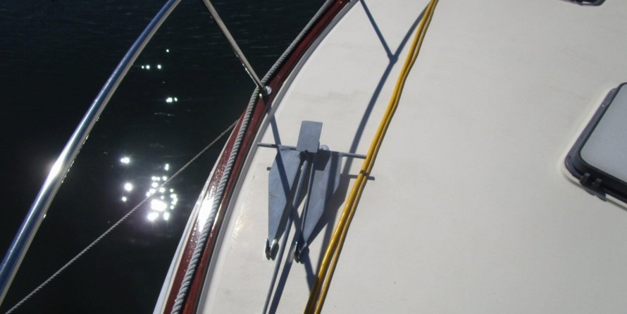 Trojan 36 Flybridge Convertible