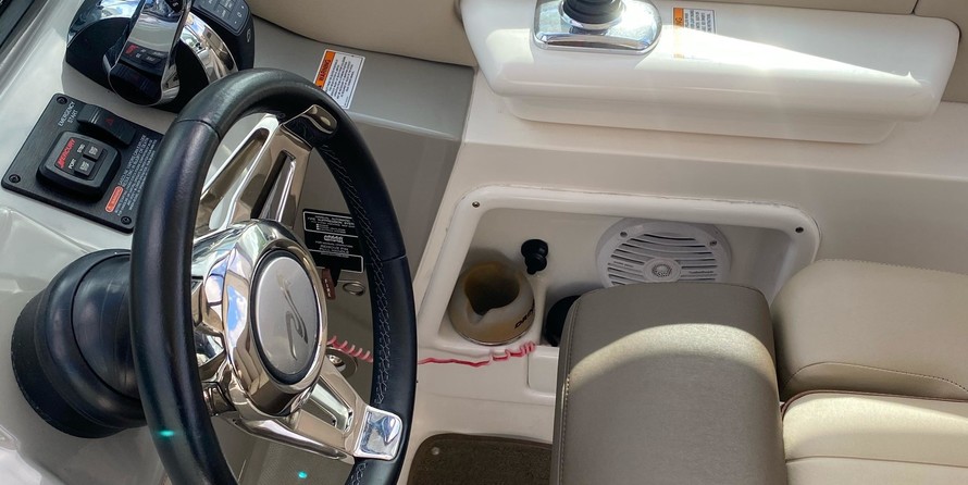 Sea Ray 370 Sundancer