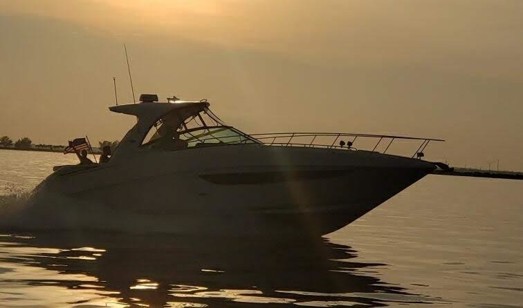Sea Ray 370 Sundancer