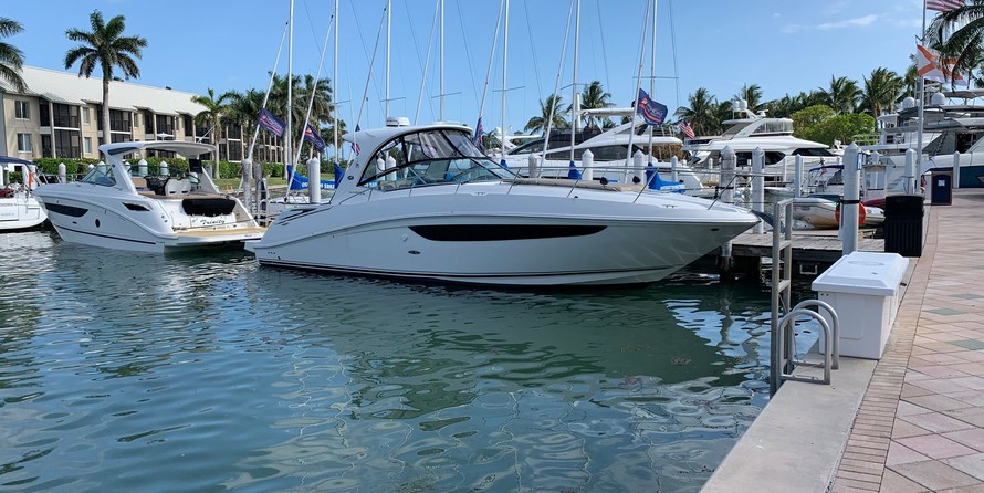 Sea Ray 370 Sundancer