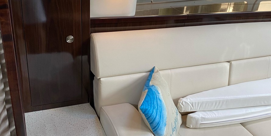 Sea Ray 370 Sundancer