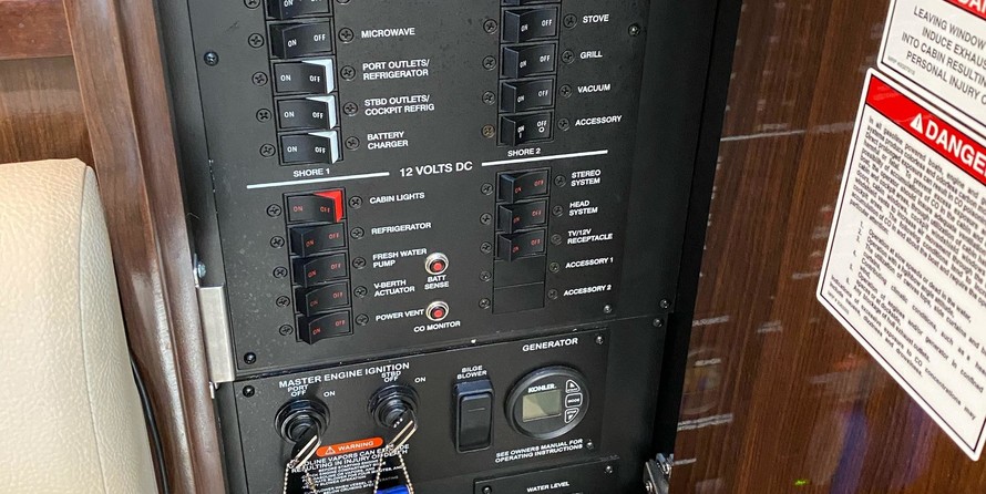 Sea Ray 370 Sundancer