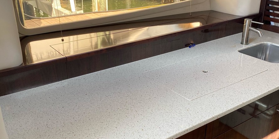 Sea Ray 370 Sundancer