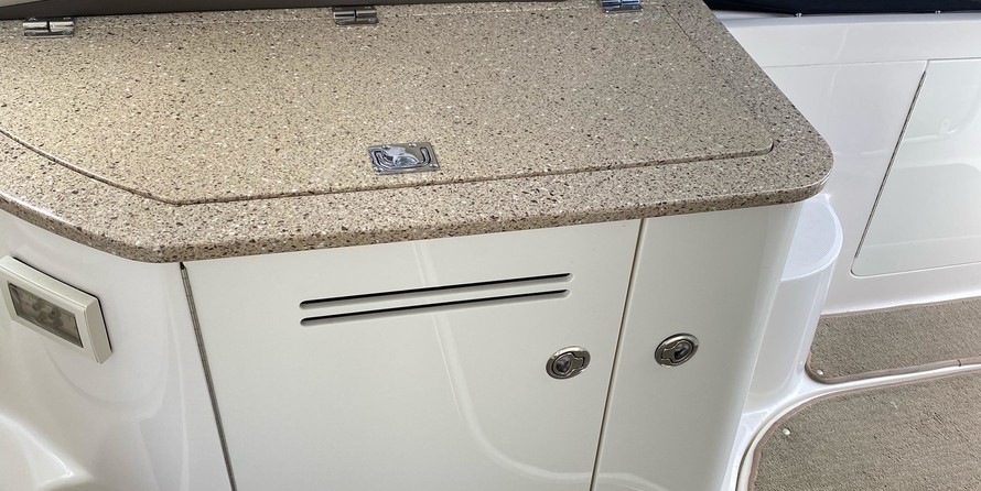 Sea Ray 370 Sundancer