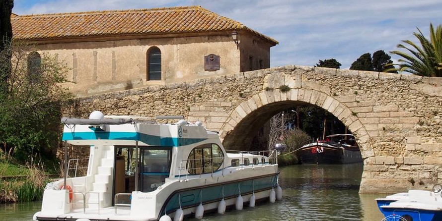 Cantieri estensi goldstar 560 c fly