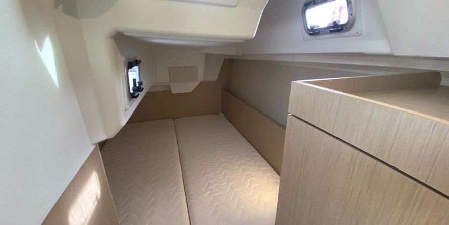 Beneteau Oceanis 35.1