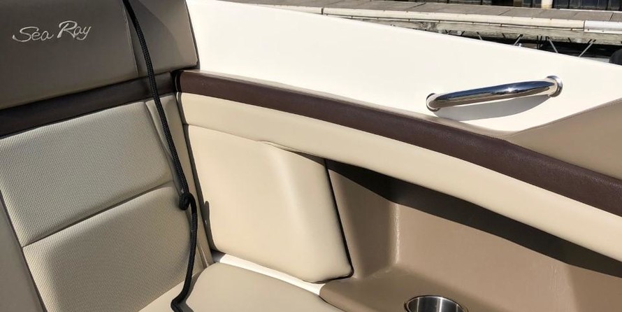 Sea Ray 250 SLX
