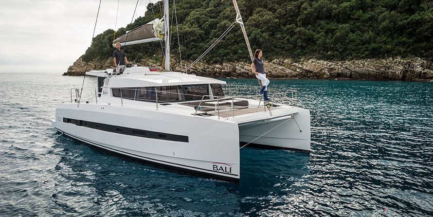Bali catamarans 4.0 lounge