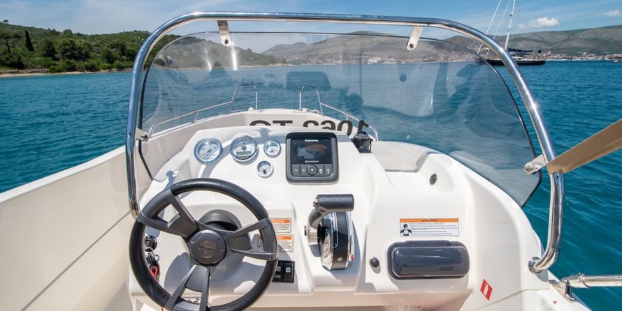 Quicksilver Activ 455 Open