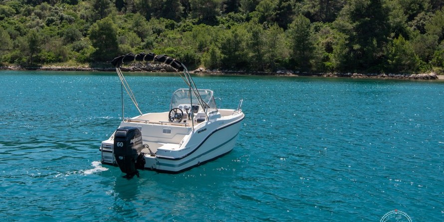 Quicksilver Activ 455 Open